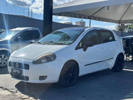FIAT PUNTO 1.4 ATTRACTIVE 8V FLEX 4P MANUAL